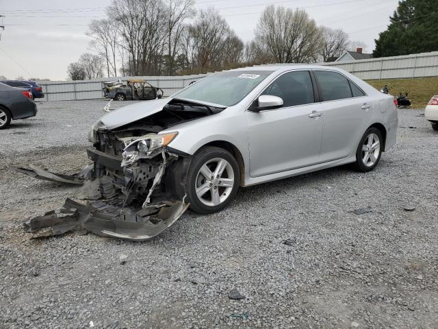  TOYOTA CAMRY 2012 Серебристый
