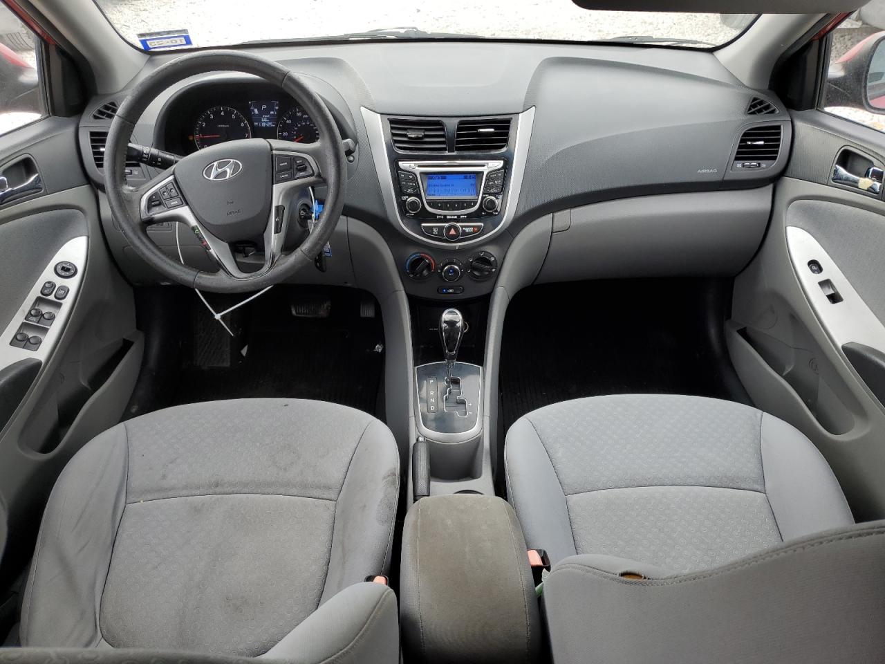 2013 Hyundai Accent - Image 8