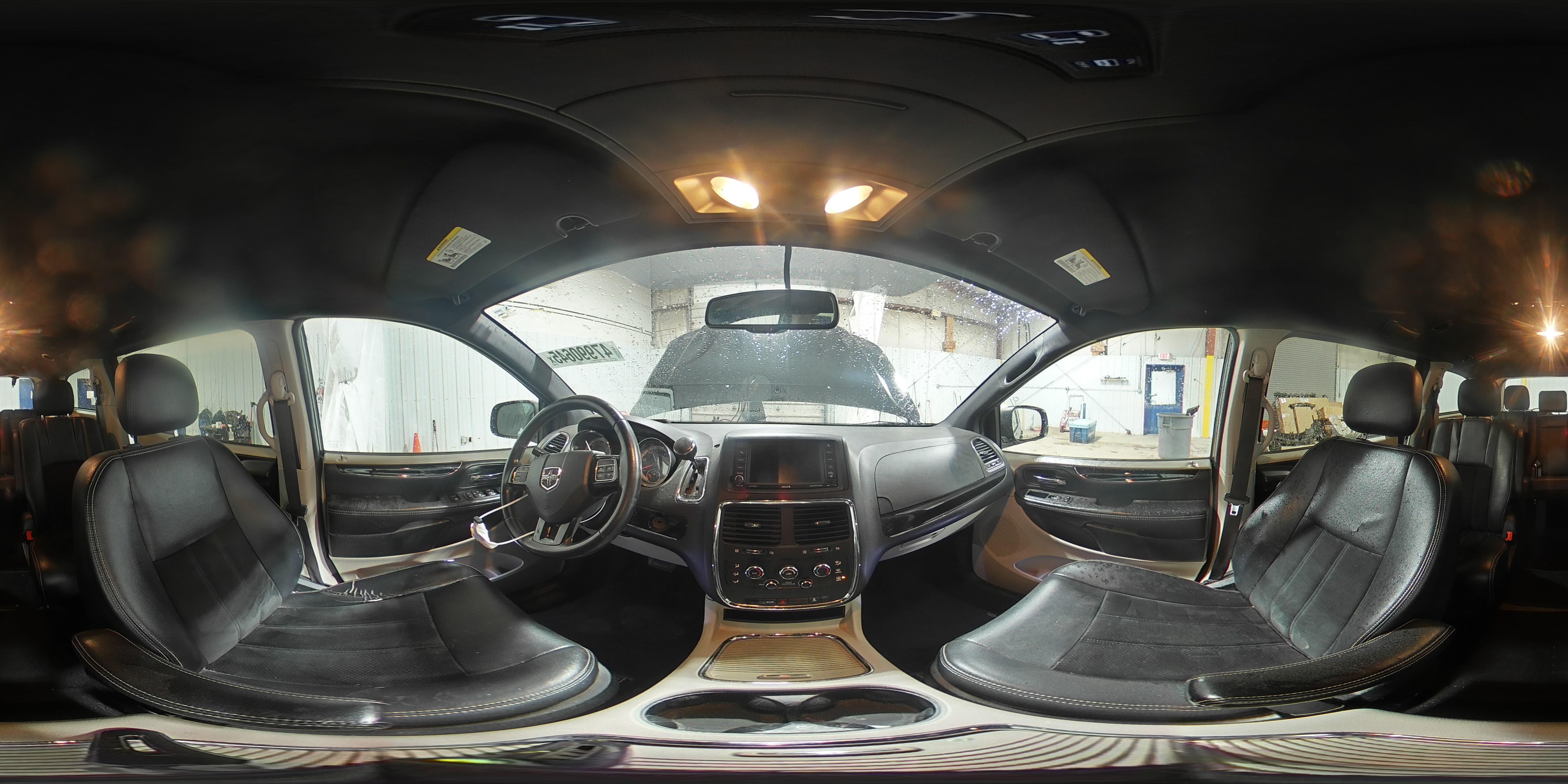 2017 Dodge Caravan - Image 15