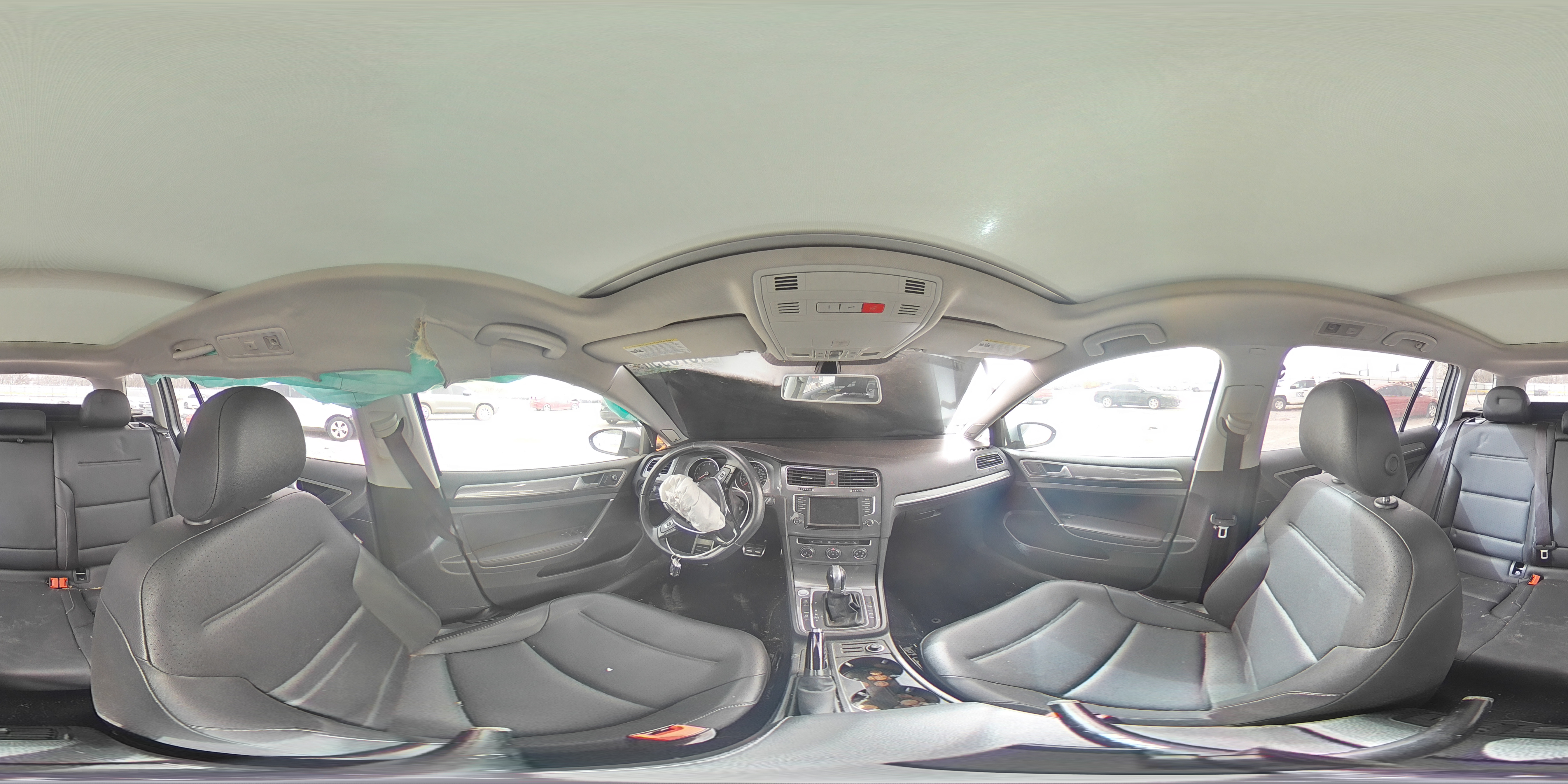 2017 Volkswagen Golf - Image 13