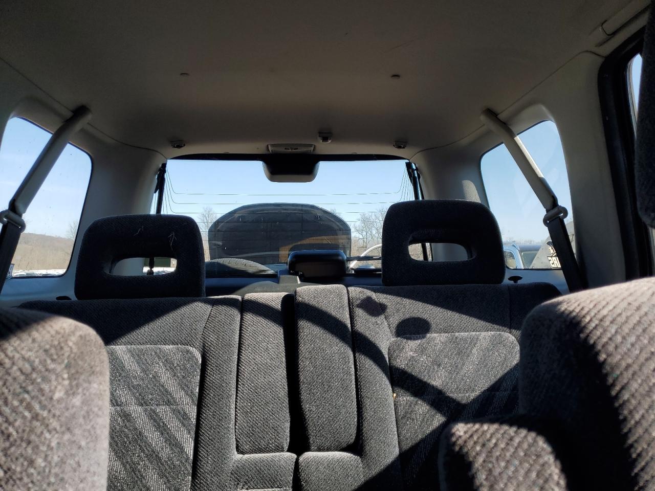 2001 Honda CR-V - Image 10