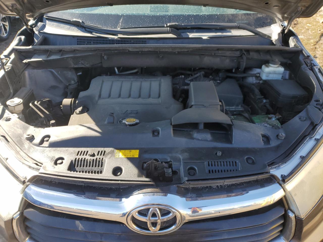 2014 Toyota Highlander - Image 12