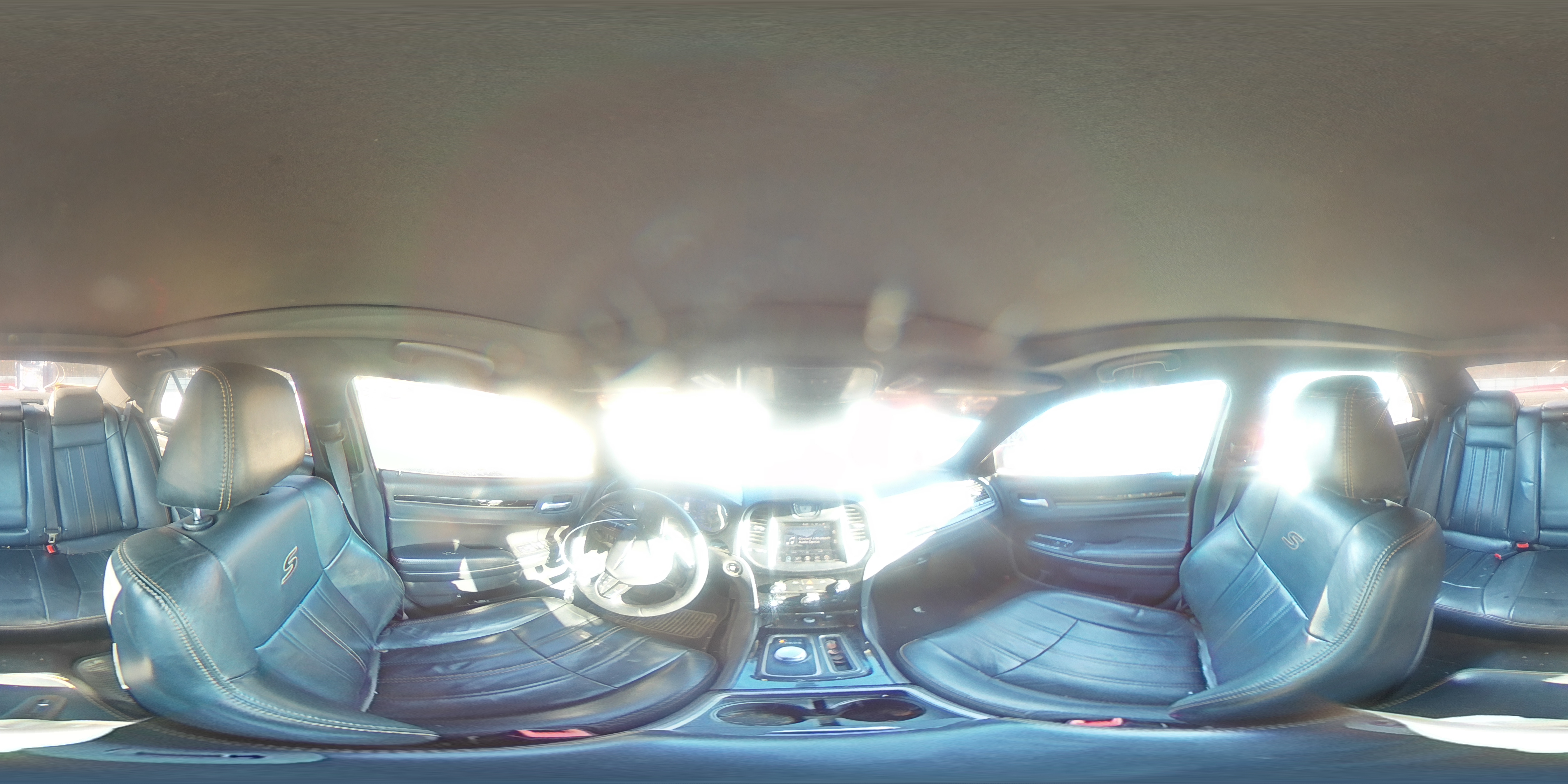 2016 Chrysler 300 - Image 12