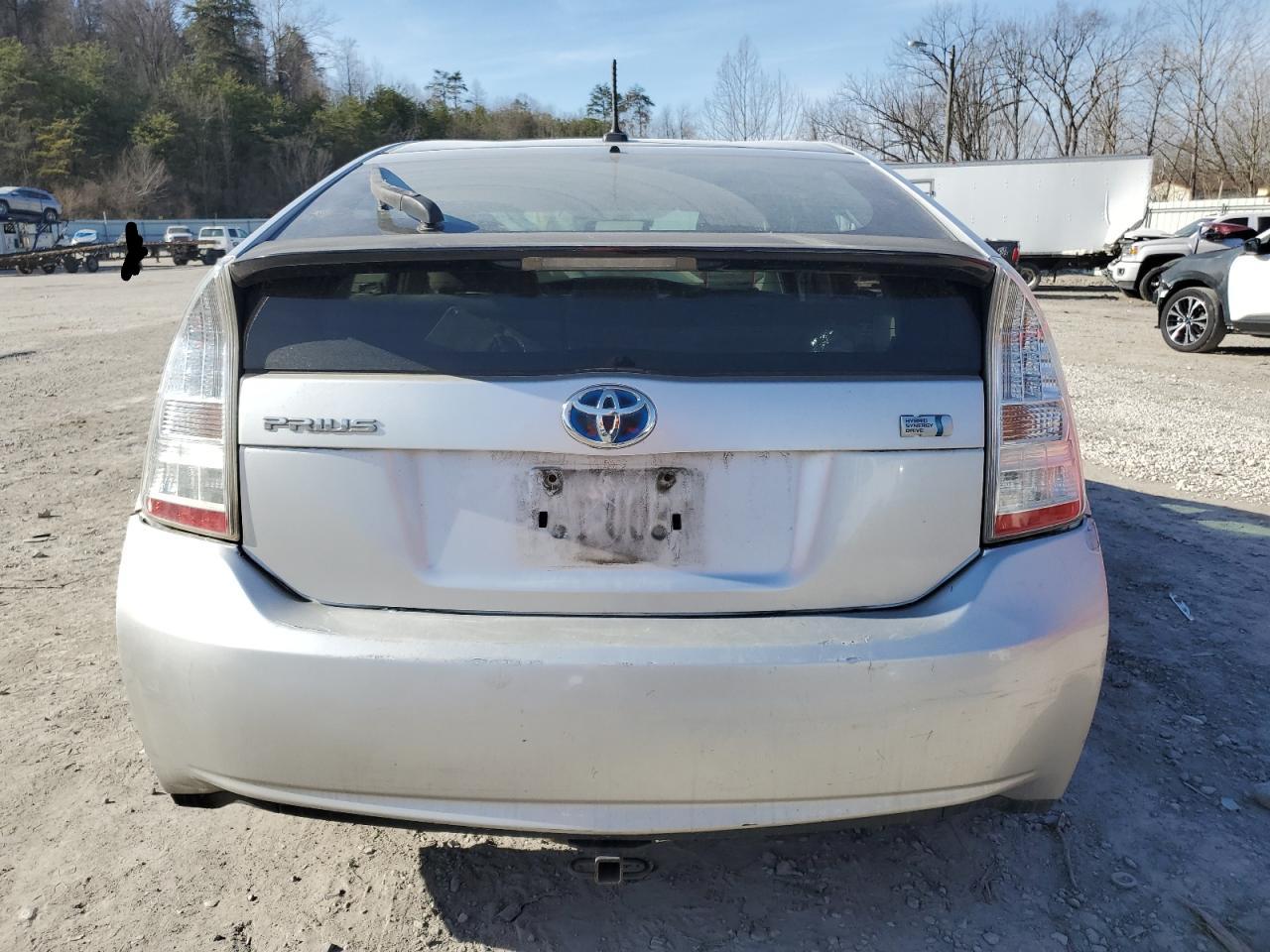 2010 Toyota Prius - Image 6