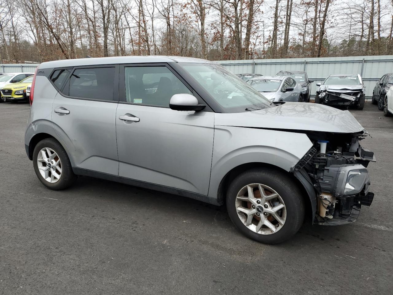 2022 Kia Soul - Image 4