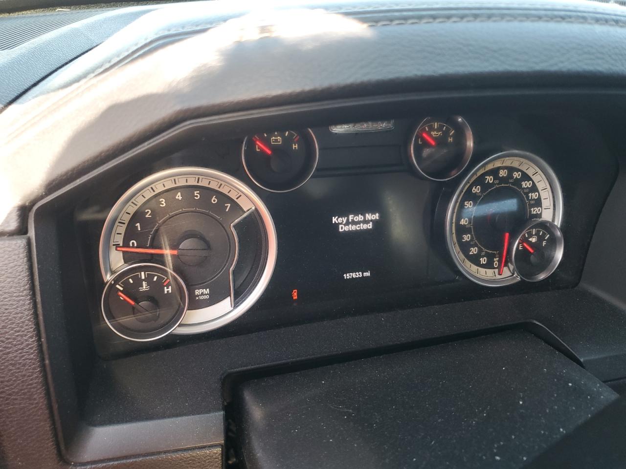 2015 RAM 1500 - Image 9