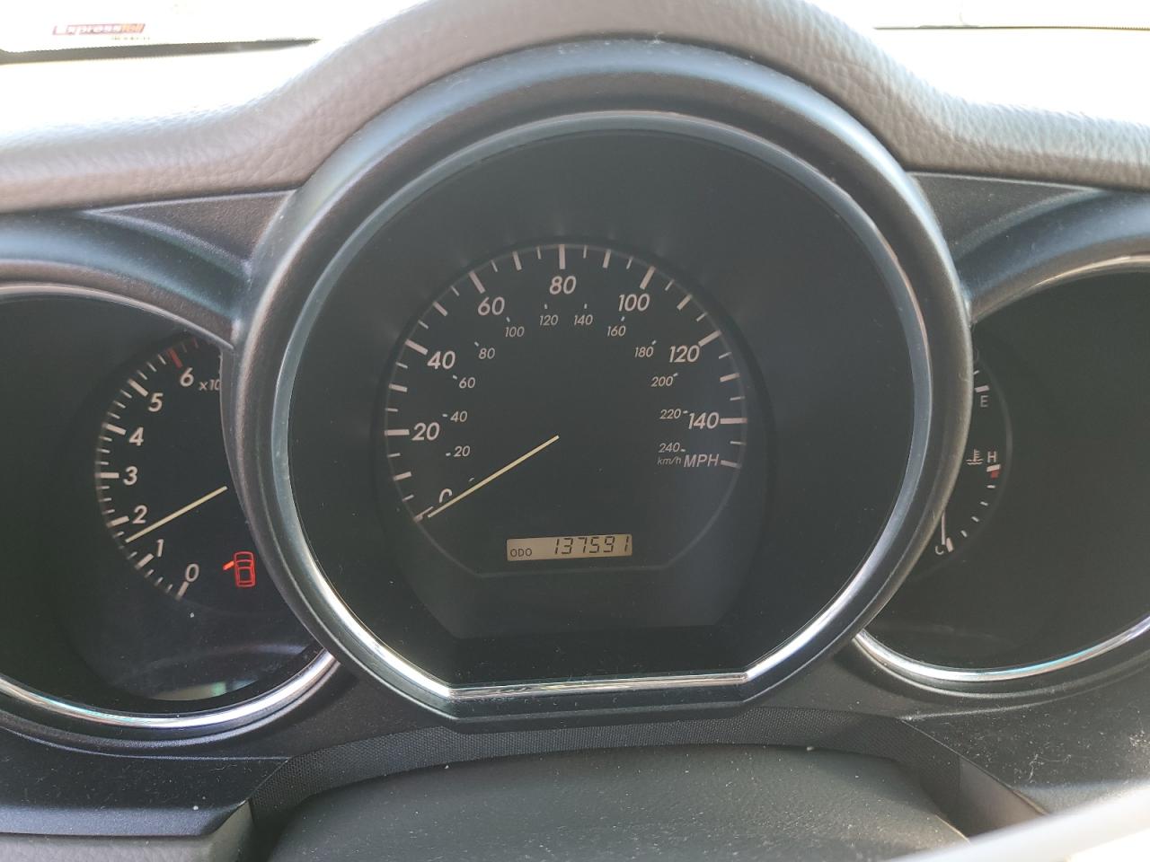 2004 Lexus RX - Image 9