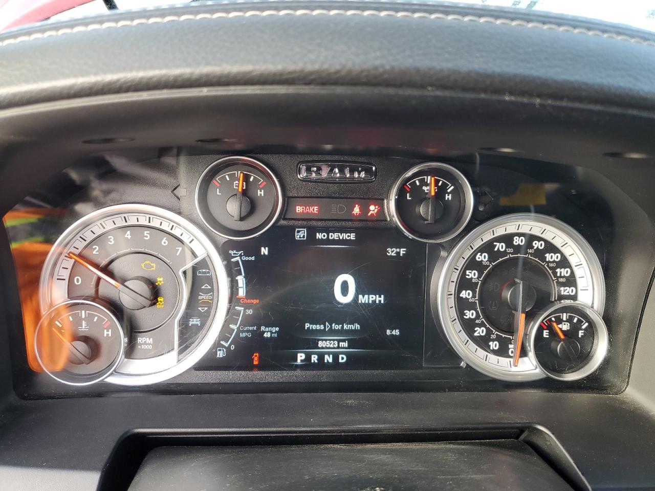 2015 RAM 1500 - Image 9