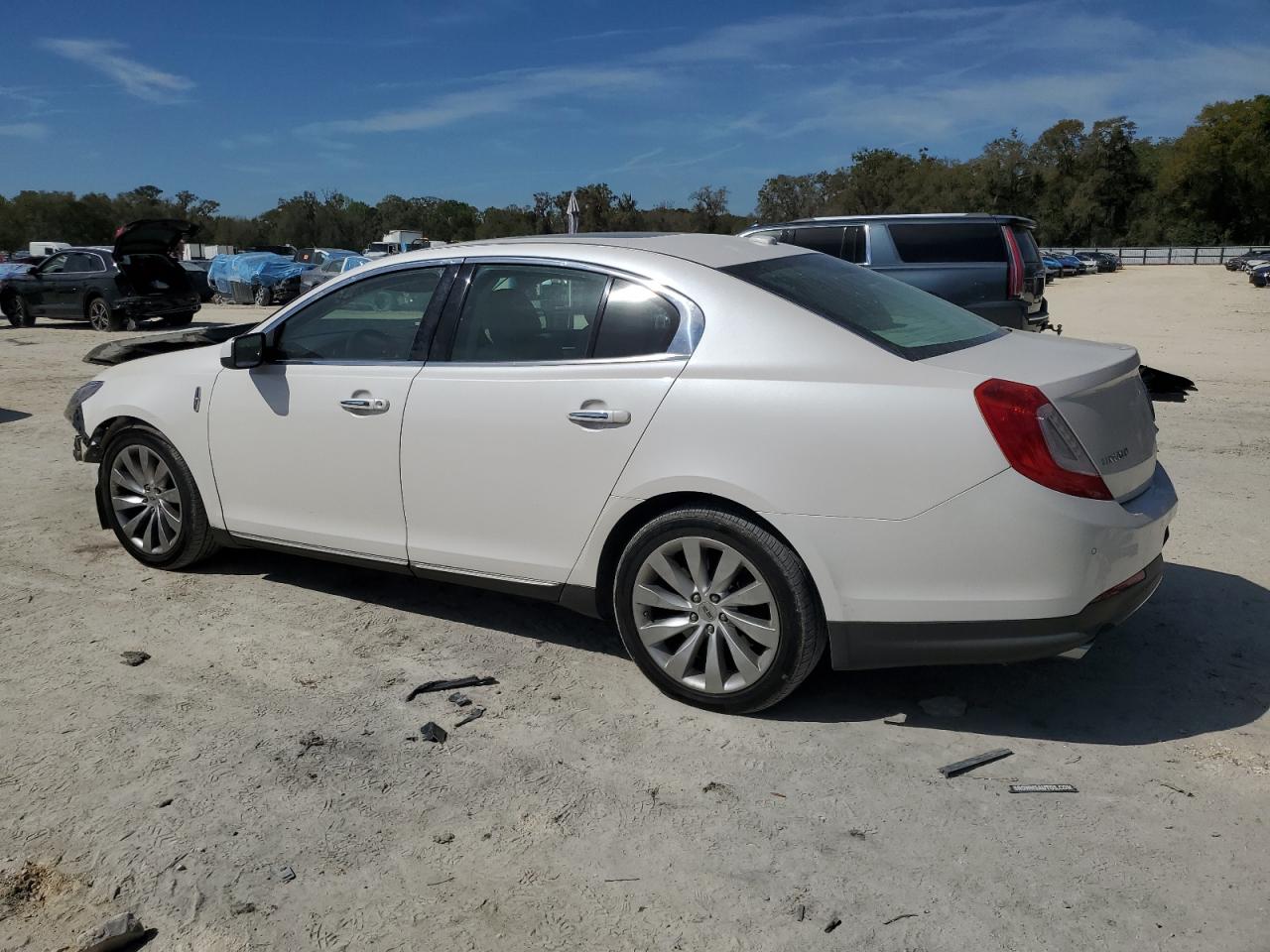 2014 Lincoln MKS - Image 2