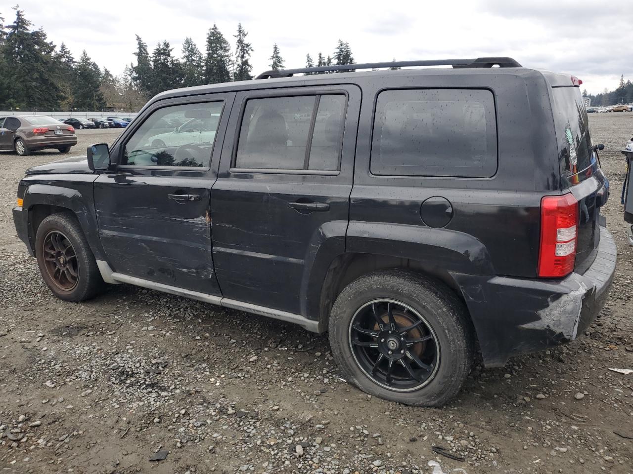 2010 Jeep Liberty (Patriot) - Image 2
