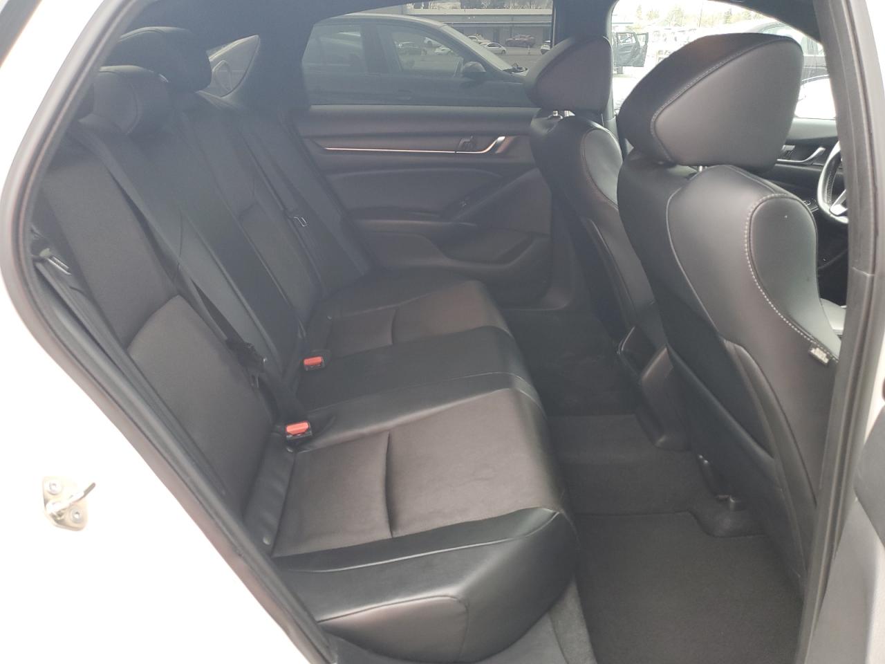 2018 Honda Accord - Image 10