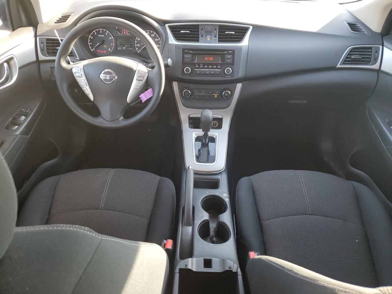 2015 Nissan Sentra - Image 8