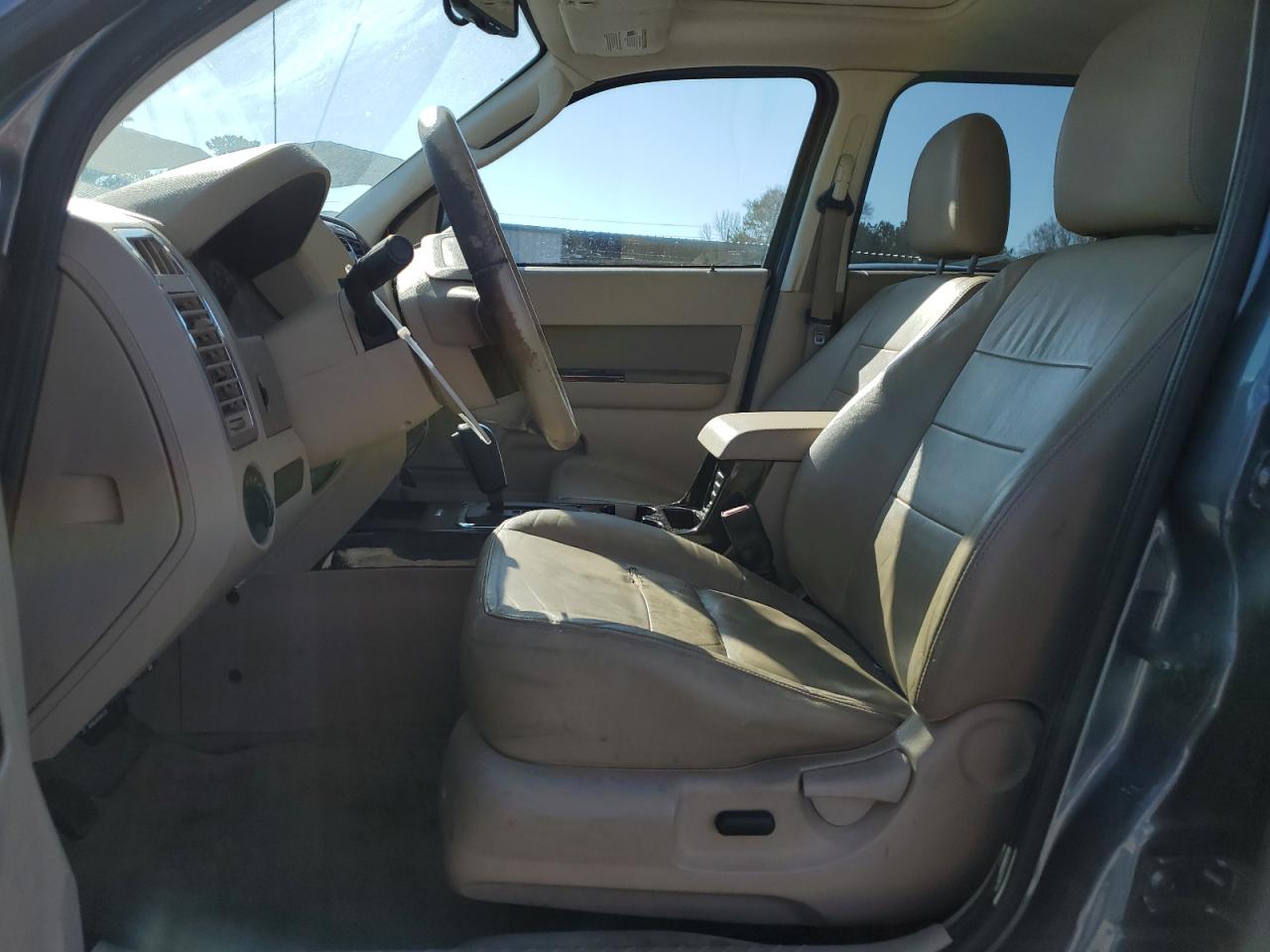 2010 Ford Escape - Image 7