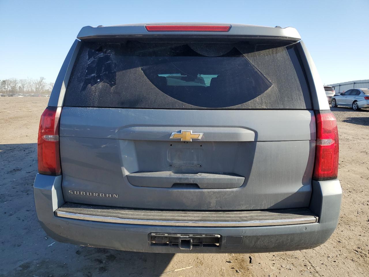 2015 Chevrolet Suburban - Image 6