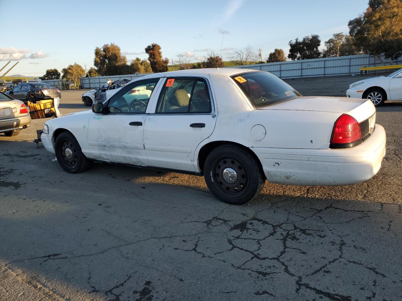 2007 Ford Crown Victoria - Image 2