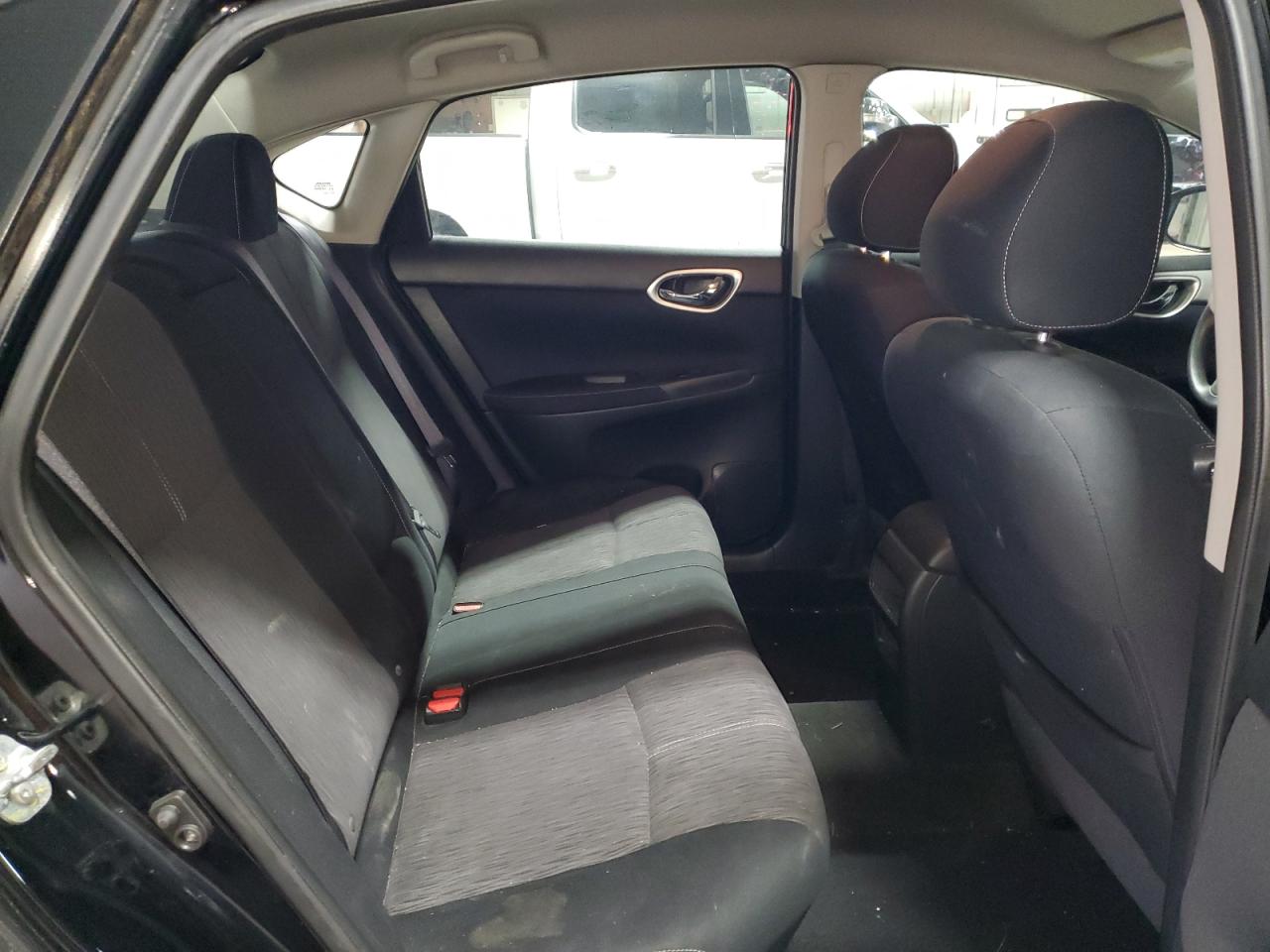 2014 Nissan Sentra - Image 10