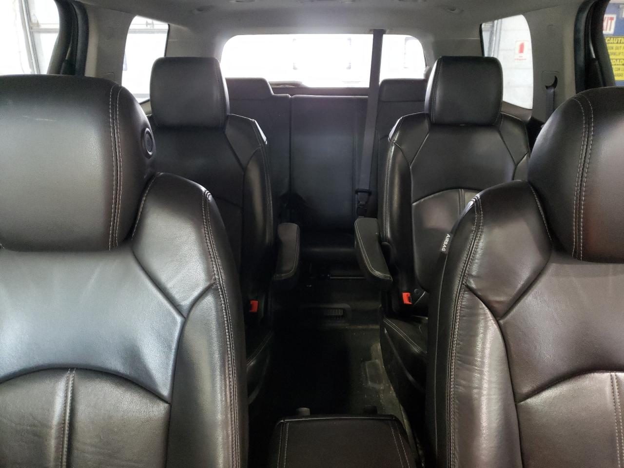 2015 GMC Acadia - Image 10