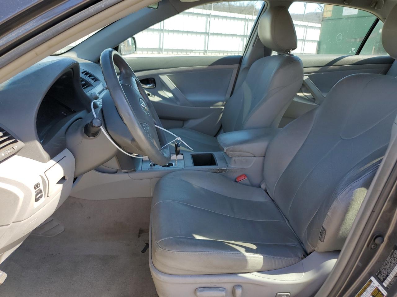 2009 Toyota Camry - Image 7