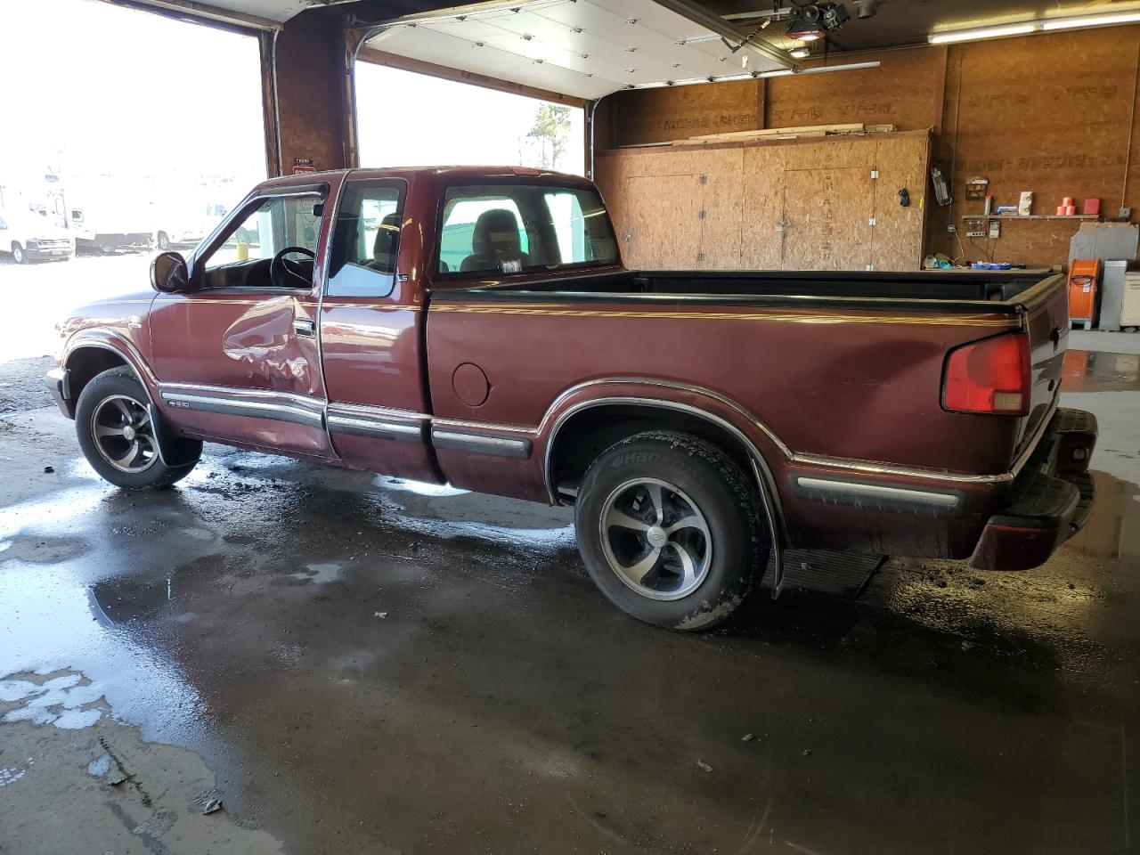 1998 Chevrolet S-10 Pickup - Image 2