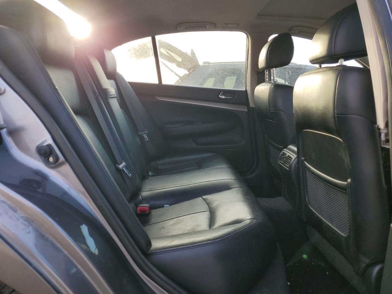 2012 Infiniti G - Image 10