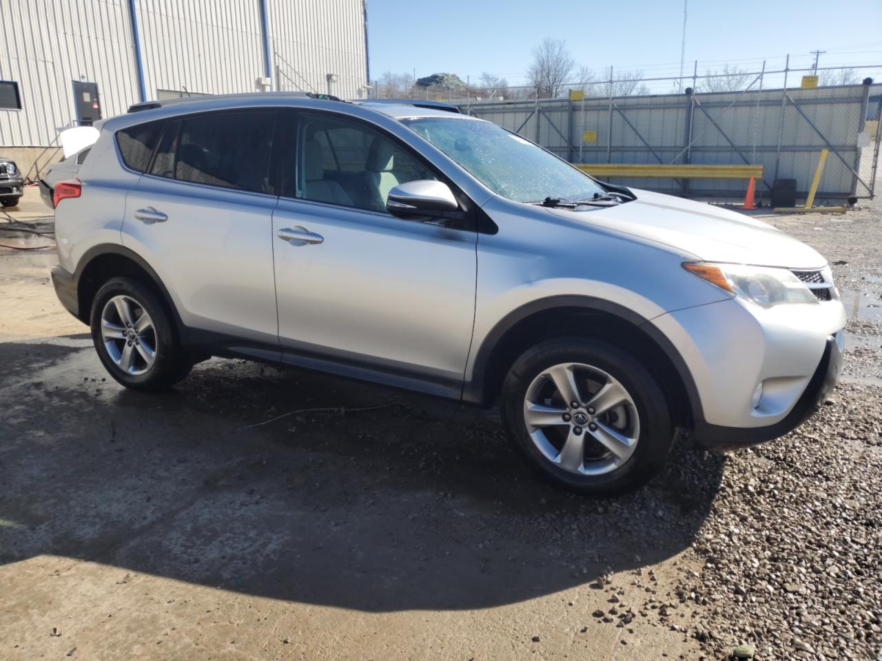 2015 Toyota RAV 4 - Image 4