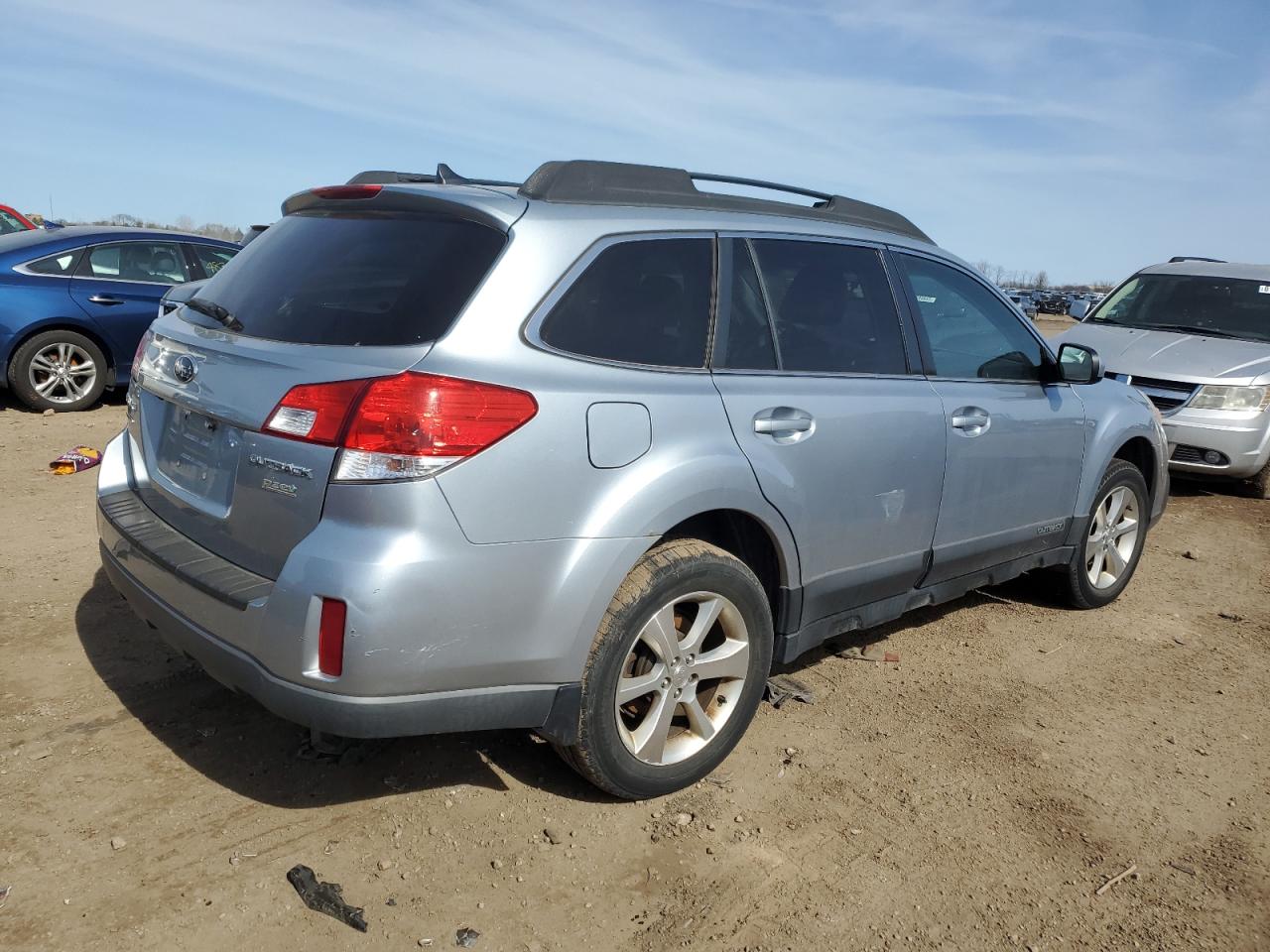 2014 Subaru Outback - Image 3