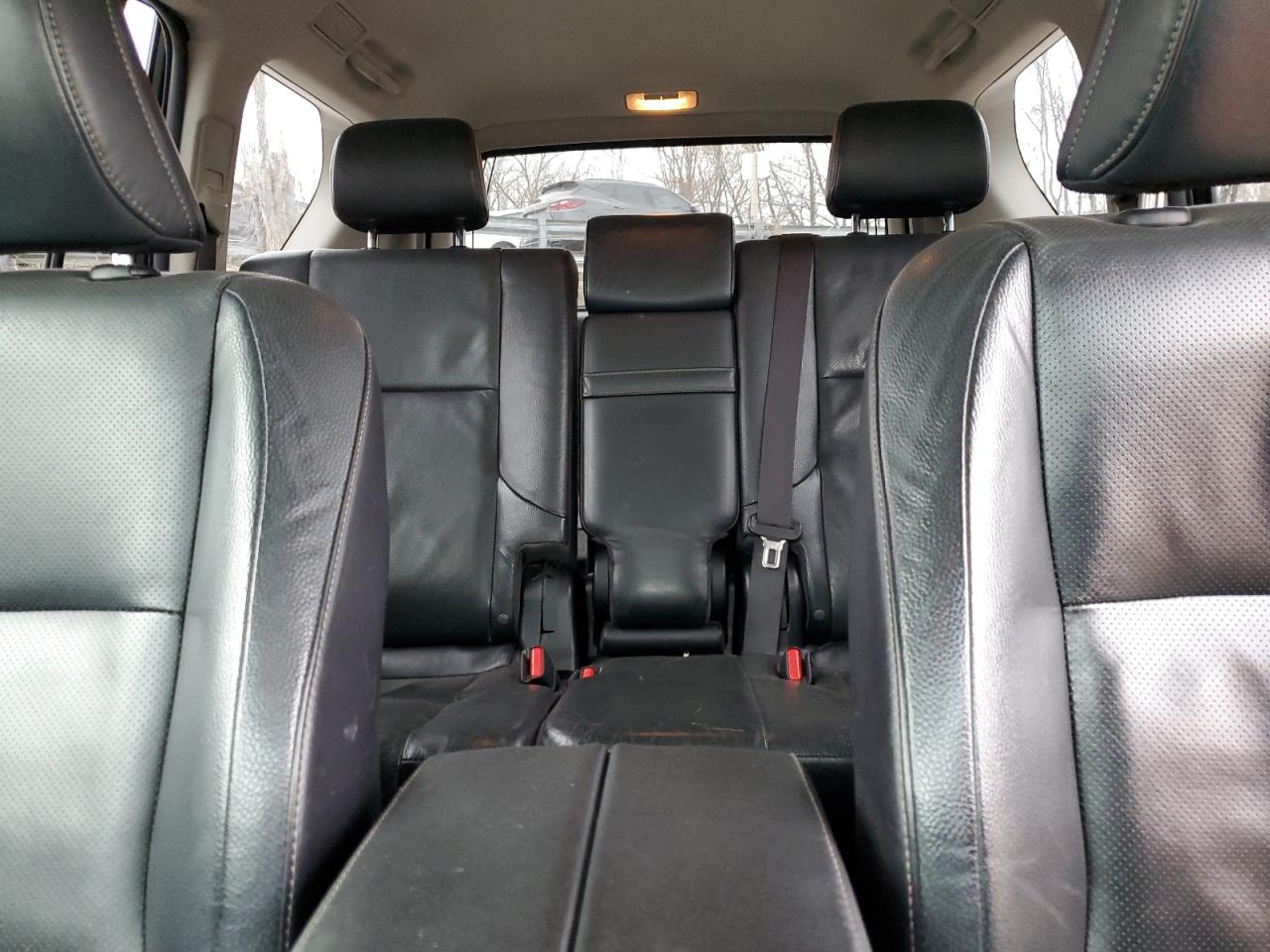 2016 Lexus GX - Image 10