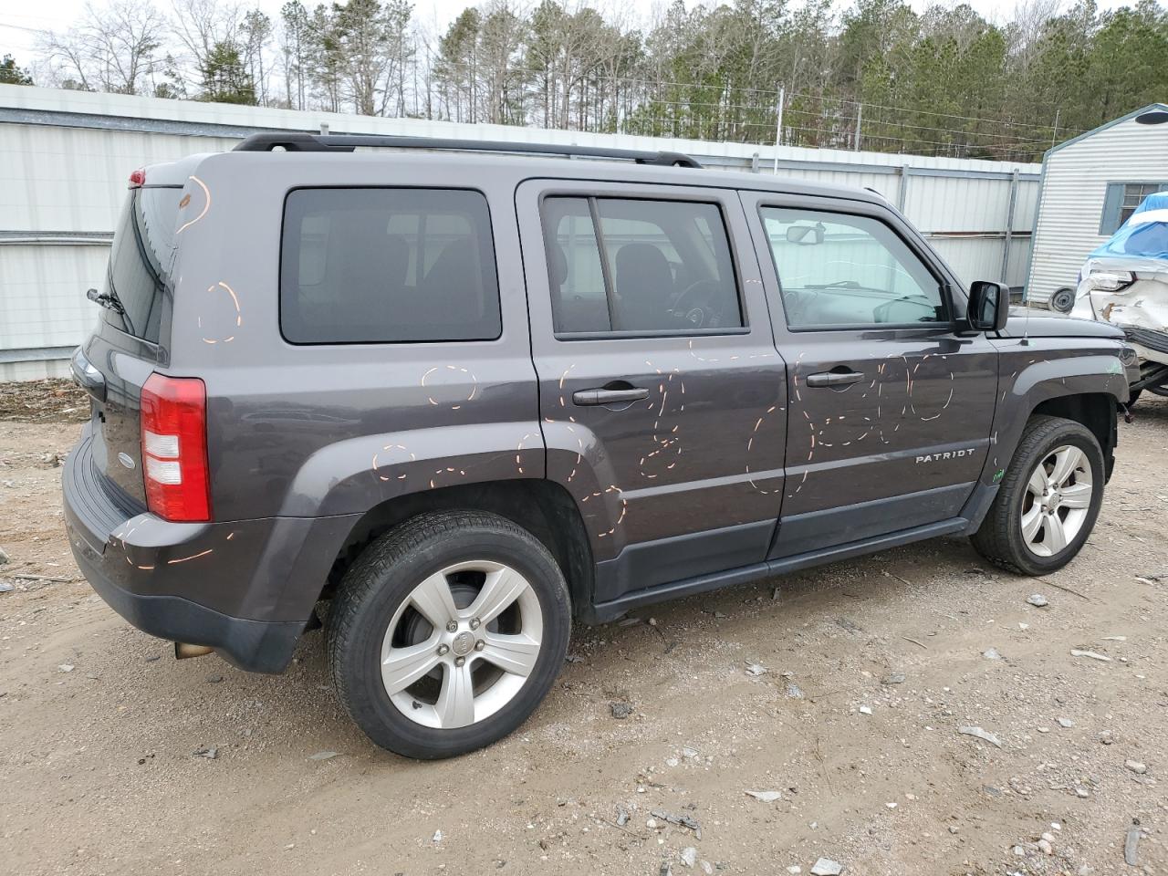 2017 Jeep Liberty (Patriot) - Image 3