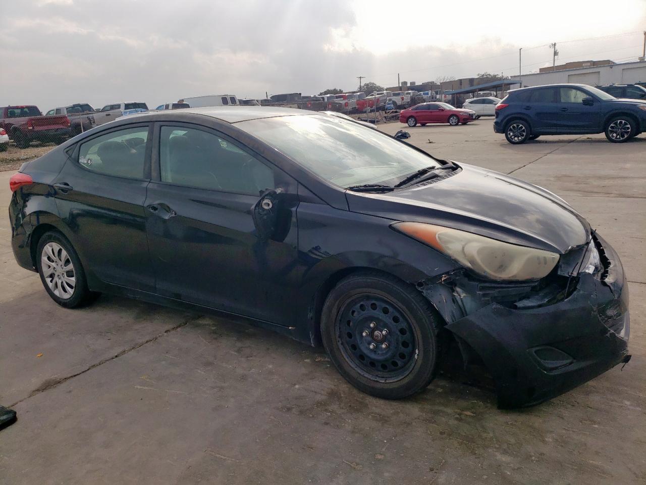 2011 Hyundai Elantra - Image 4