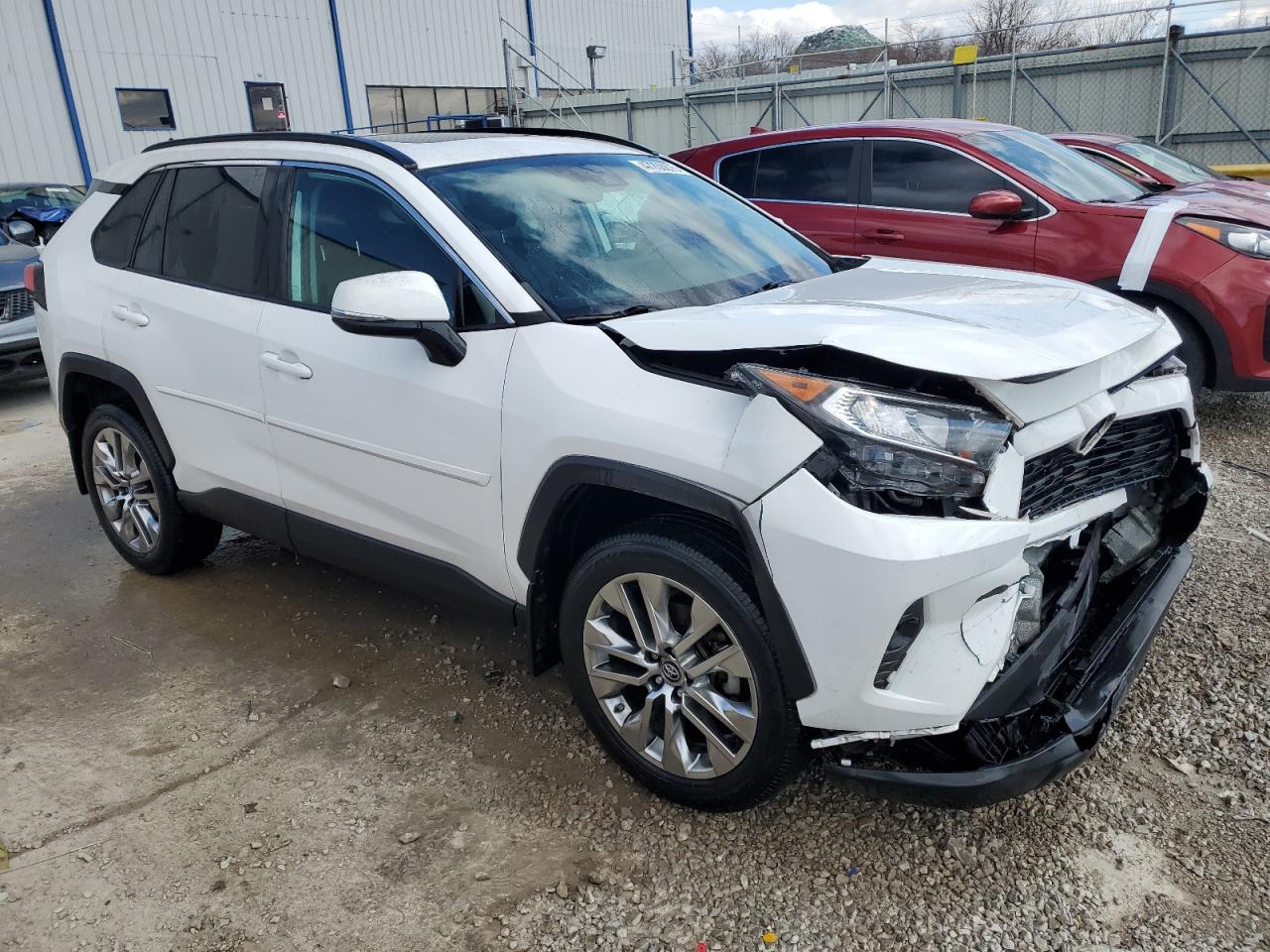 2019 Toyota RAV 4 - Image 4