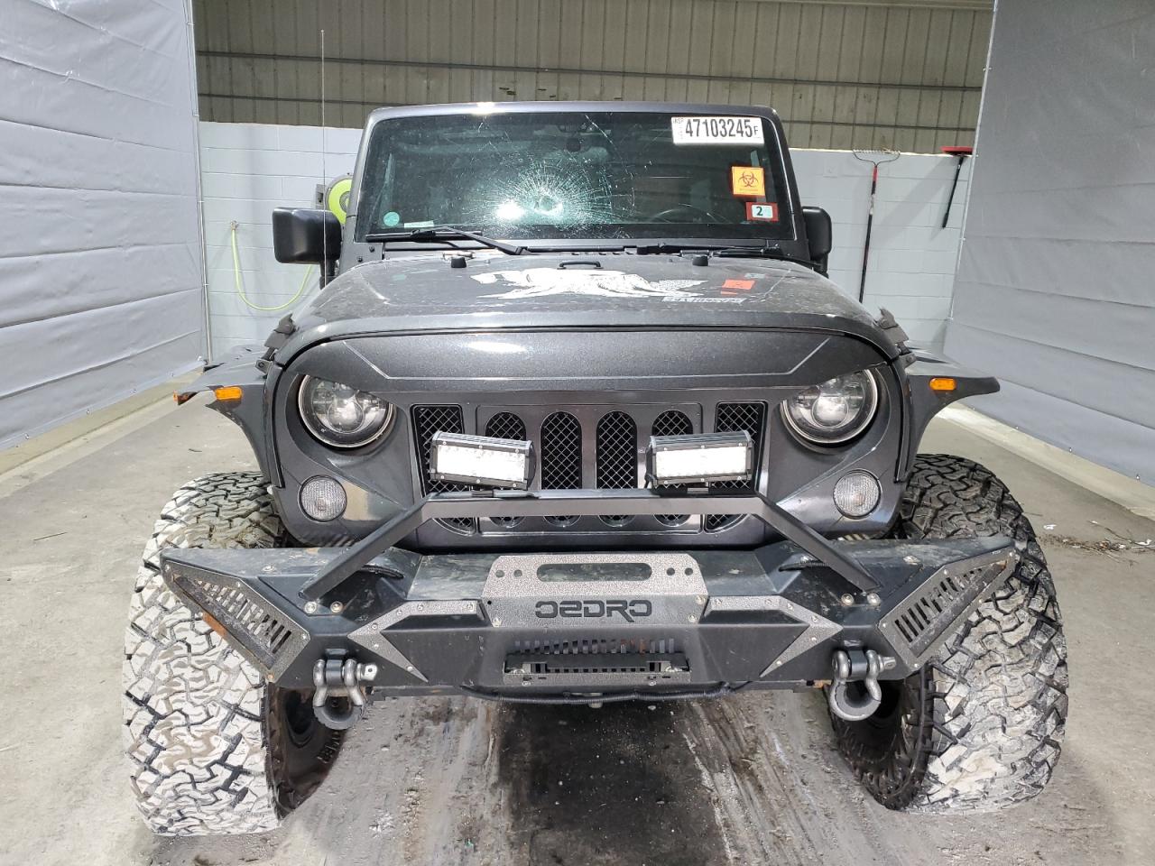 2016 Jeep Wrangler - Image 5
