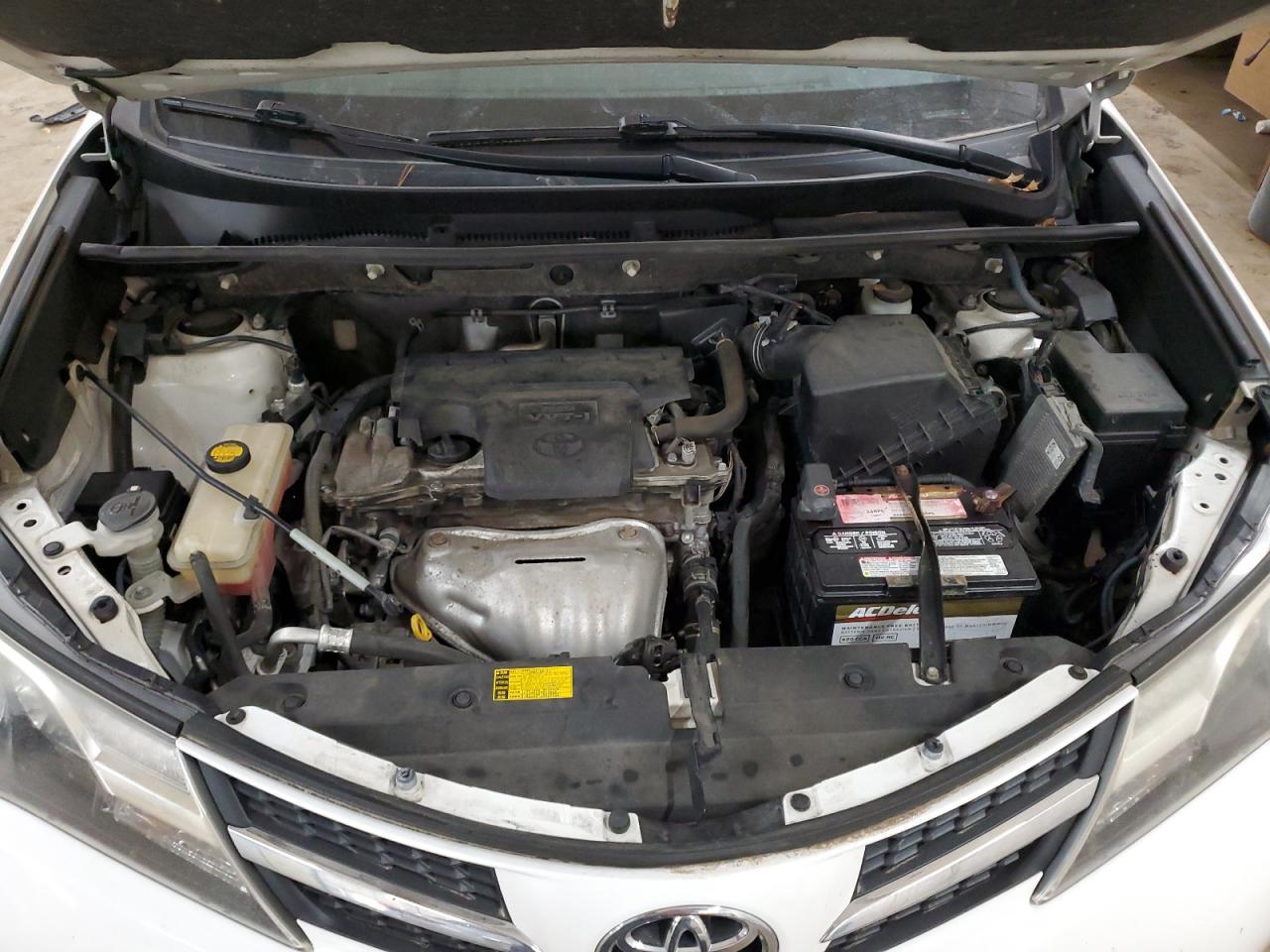 2013 Toyota RAV 4 - Image 12
