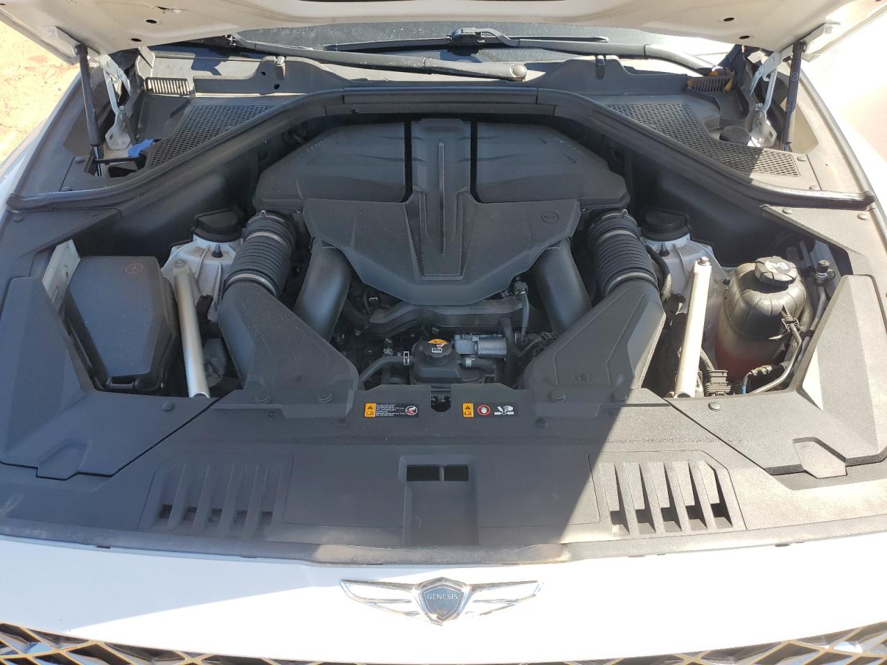 2021 Genesis GV80 - Image 12
