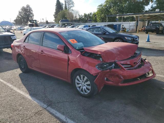  TOYOTA COROLLA 2013 Красный