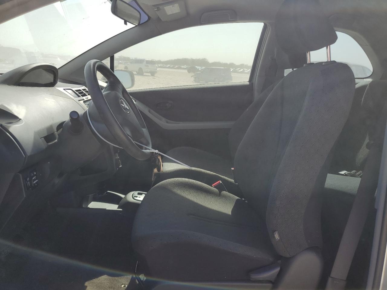 2010 Toyota Yaris - Image 7