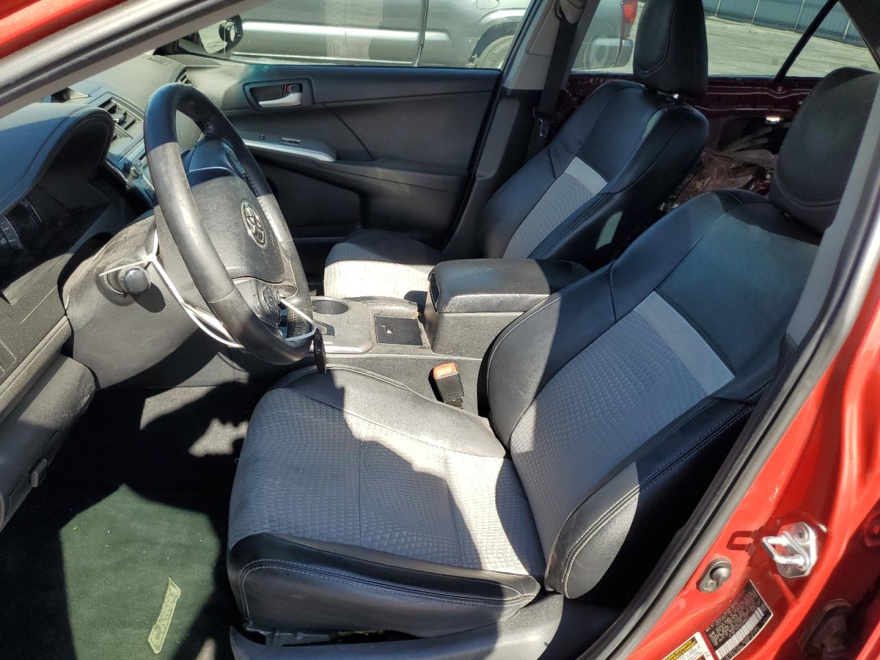 2012 Toyota Camry - Image 7