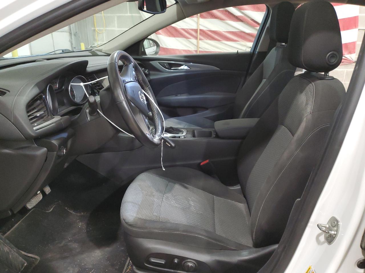 2018 Buick Regal - Image 7