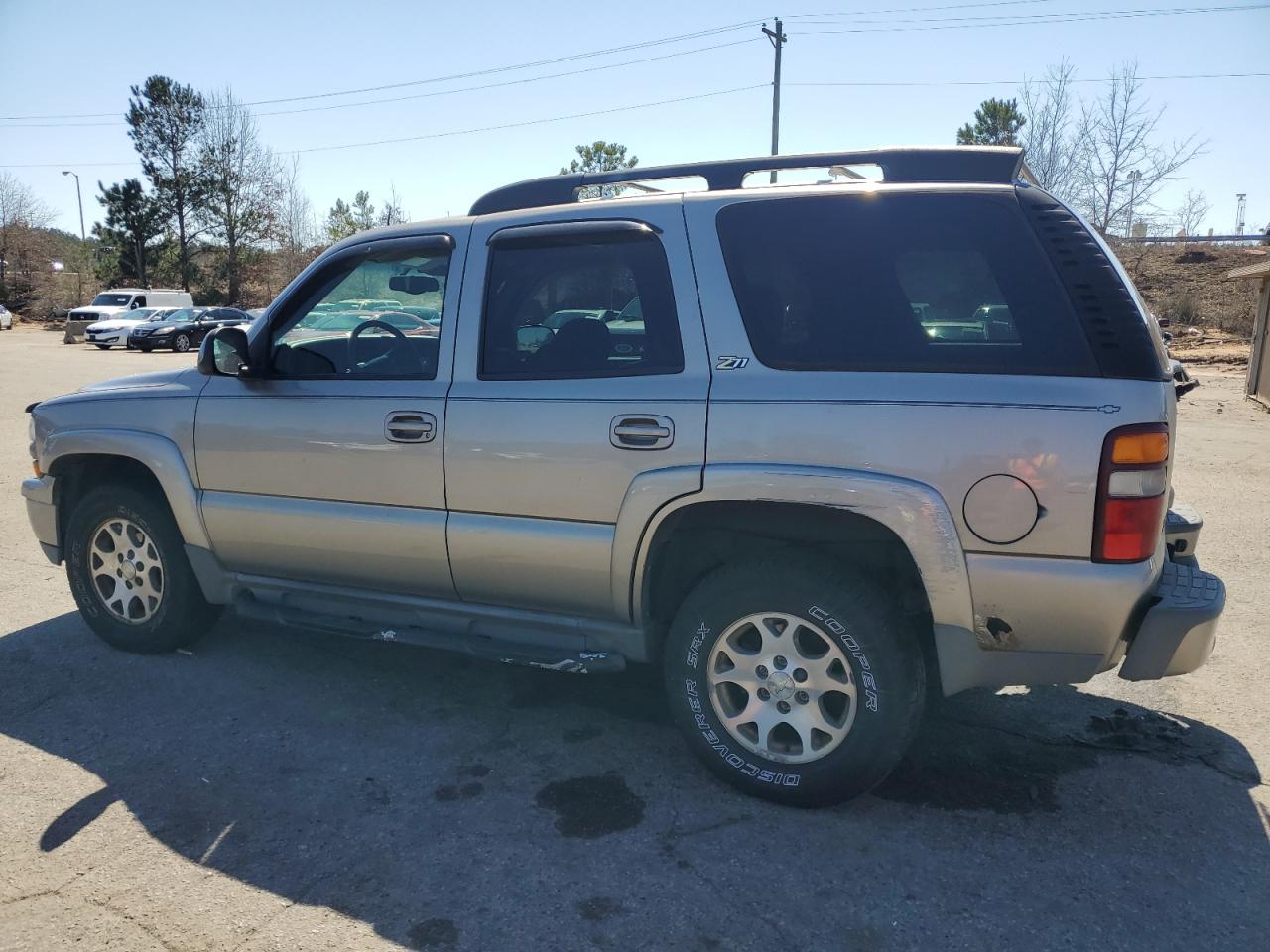 2002 Chevrolet Tahoe - Image 2