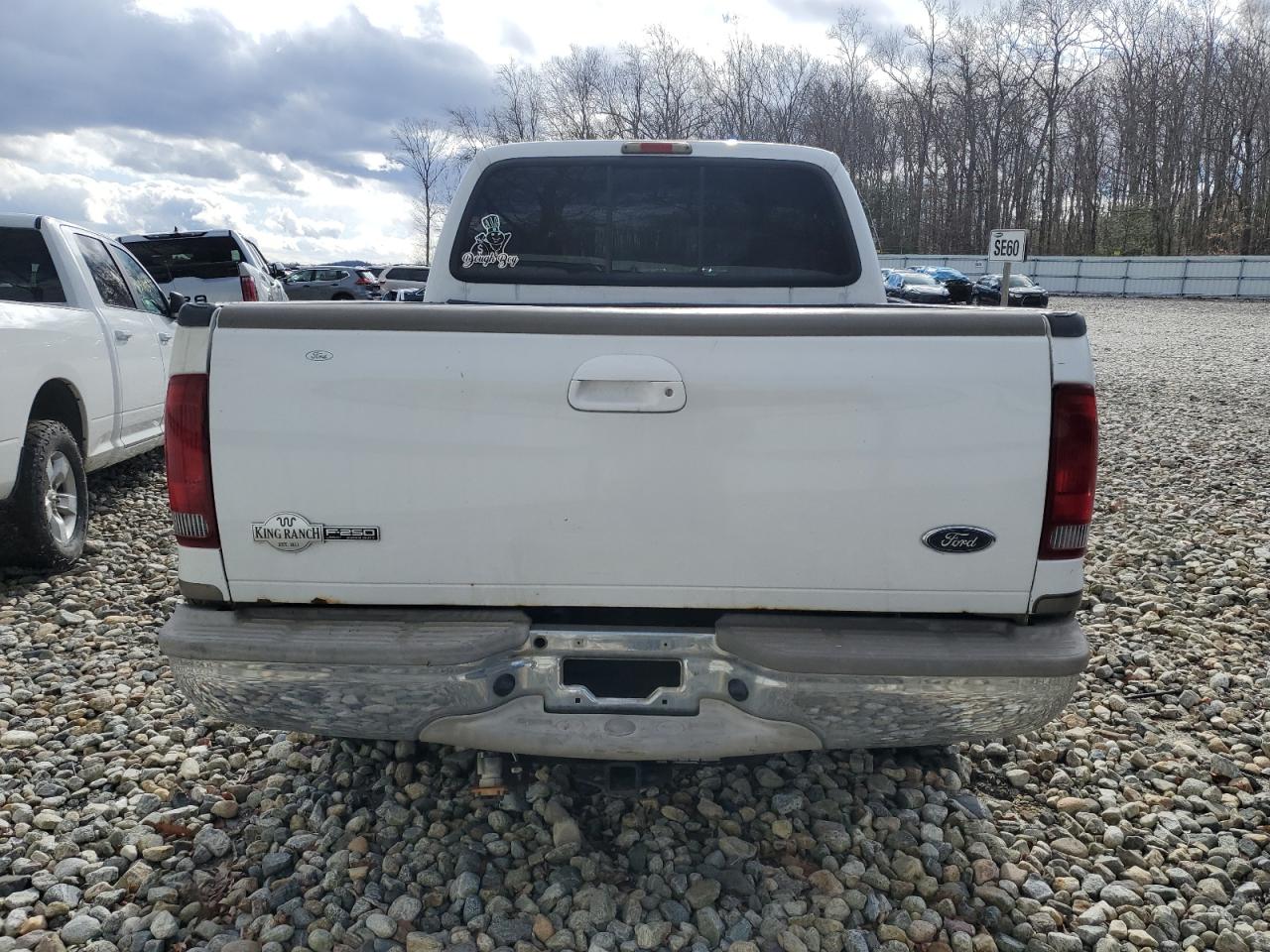 2005 Ford F250 - Image 6