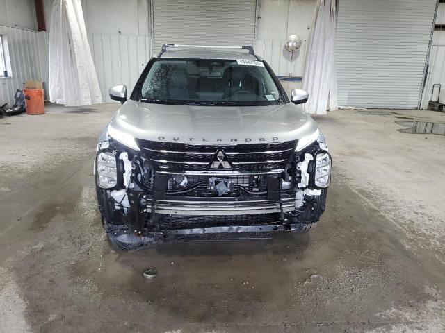  MITSUBISHI OUTLANDER 2024 Srebrny