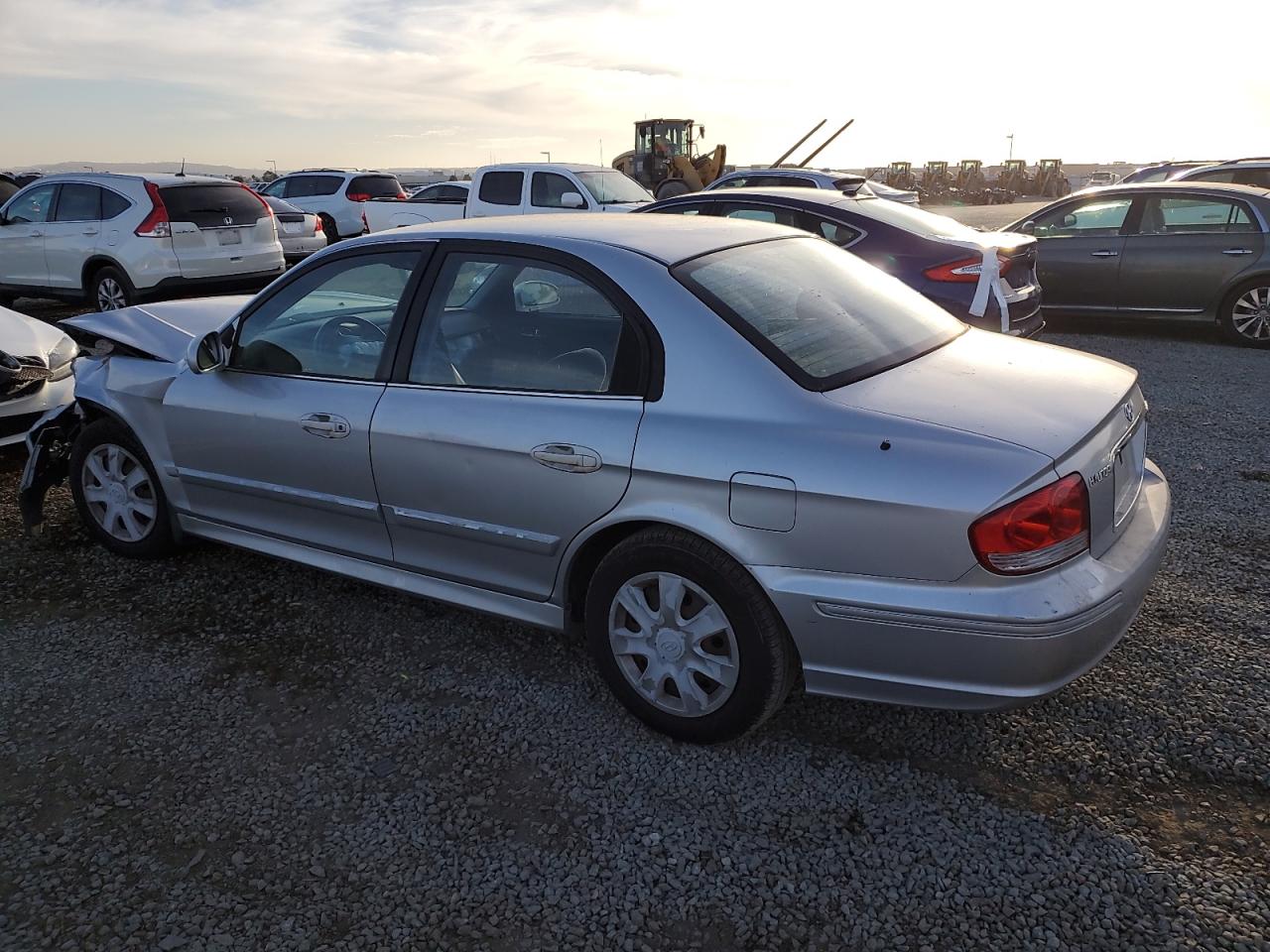 2005 Hyundai Sonata - Image 2