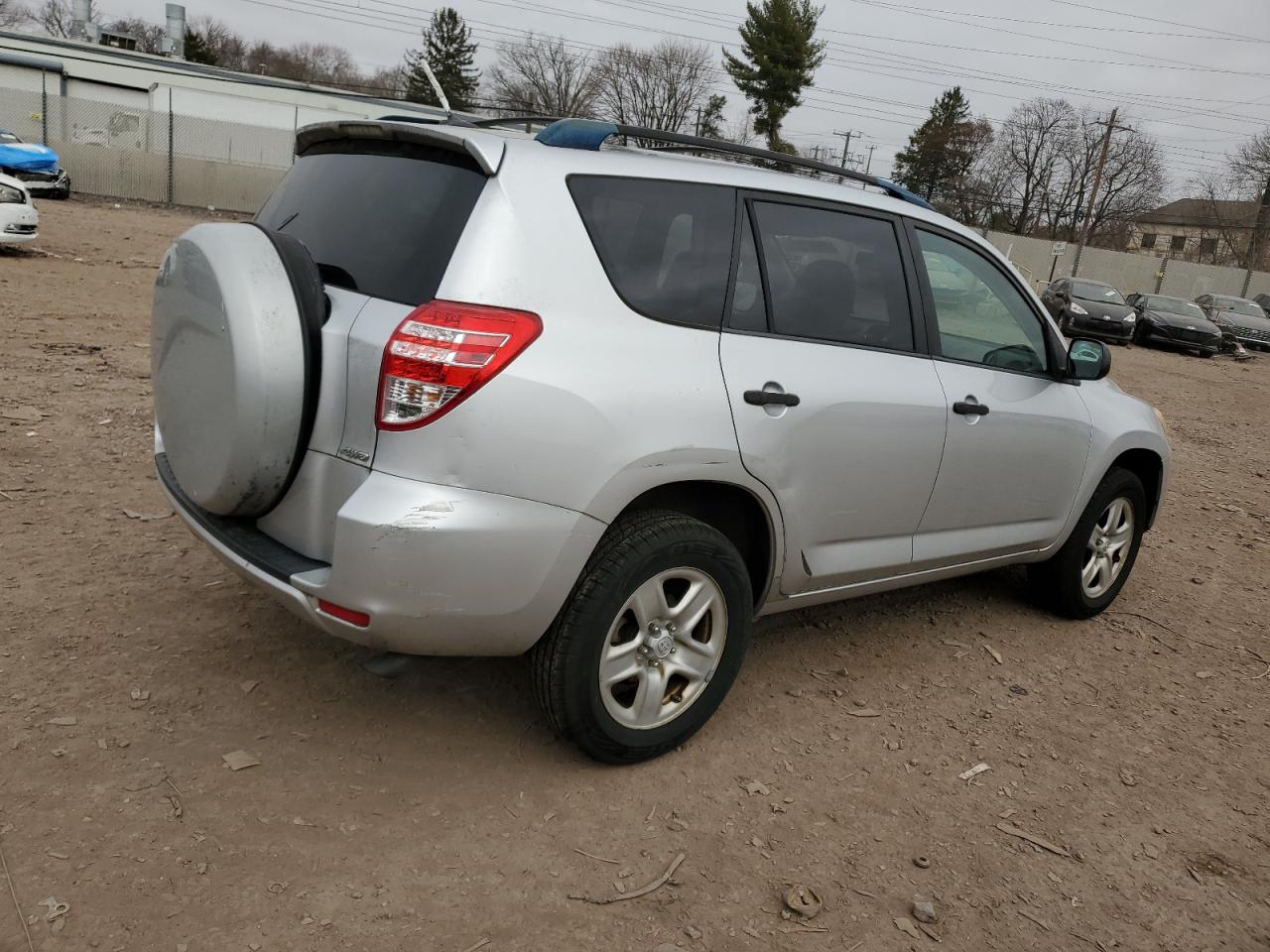 2011 Toyota RAV 4 - Image 3