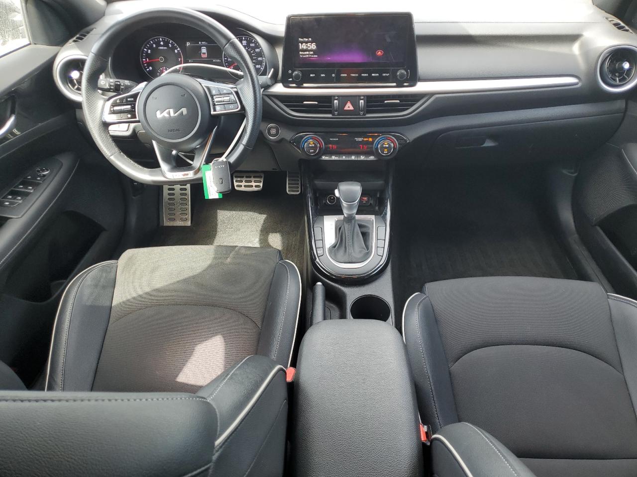 2023 Kia Forte - Image 8