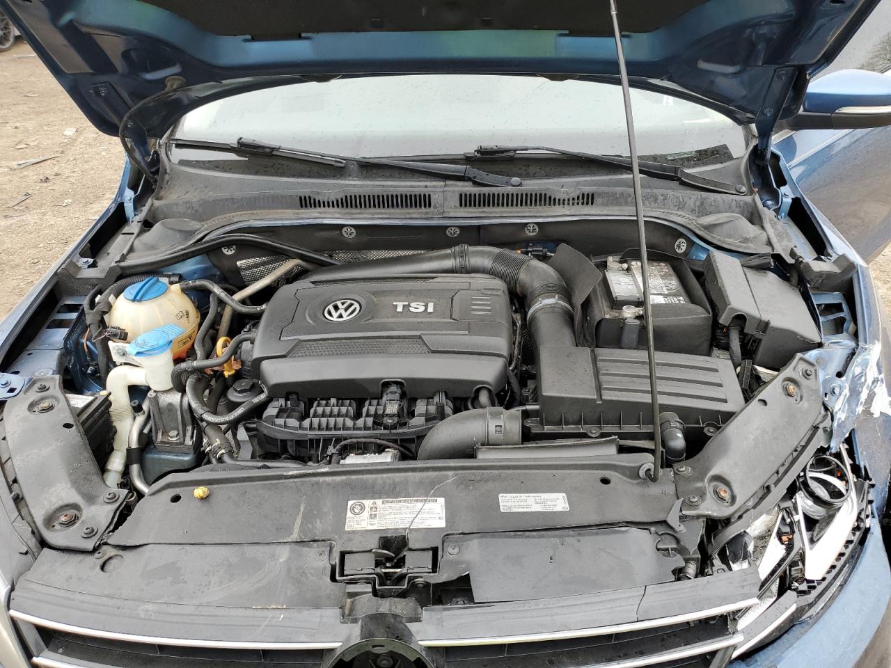 2016 Volkswagen Jetta - Image 11