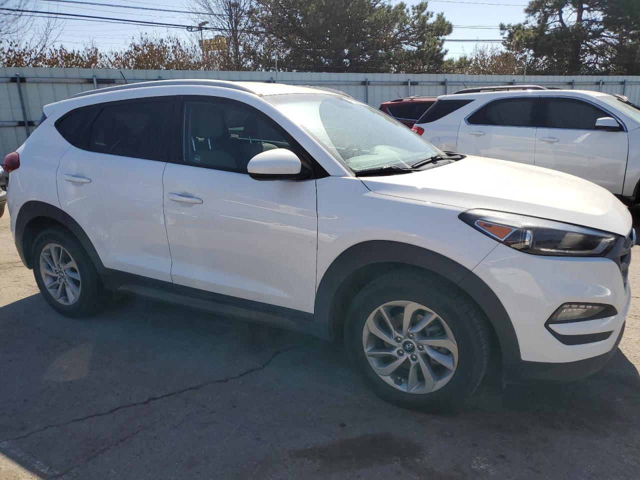 2016 Hyundai Tucson - Image 4