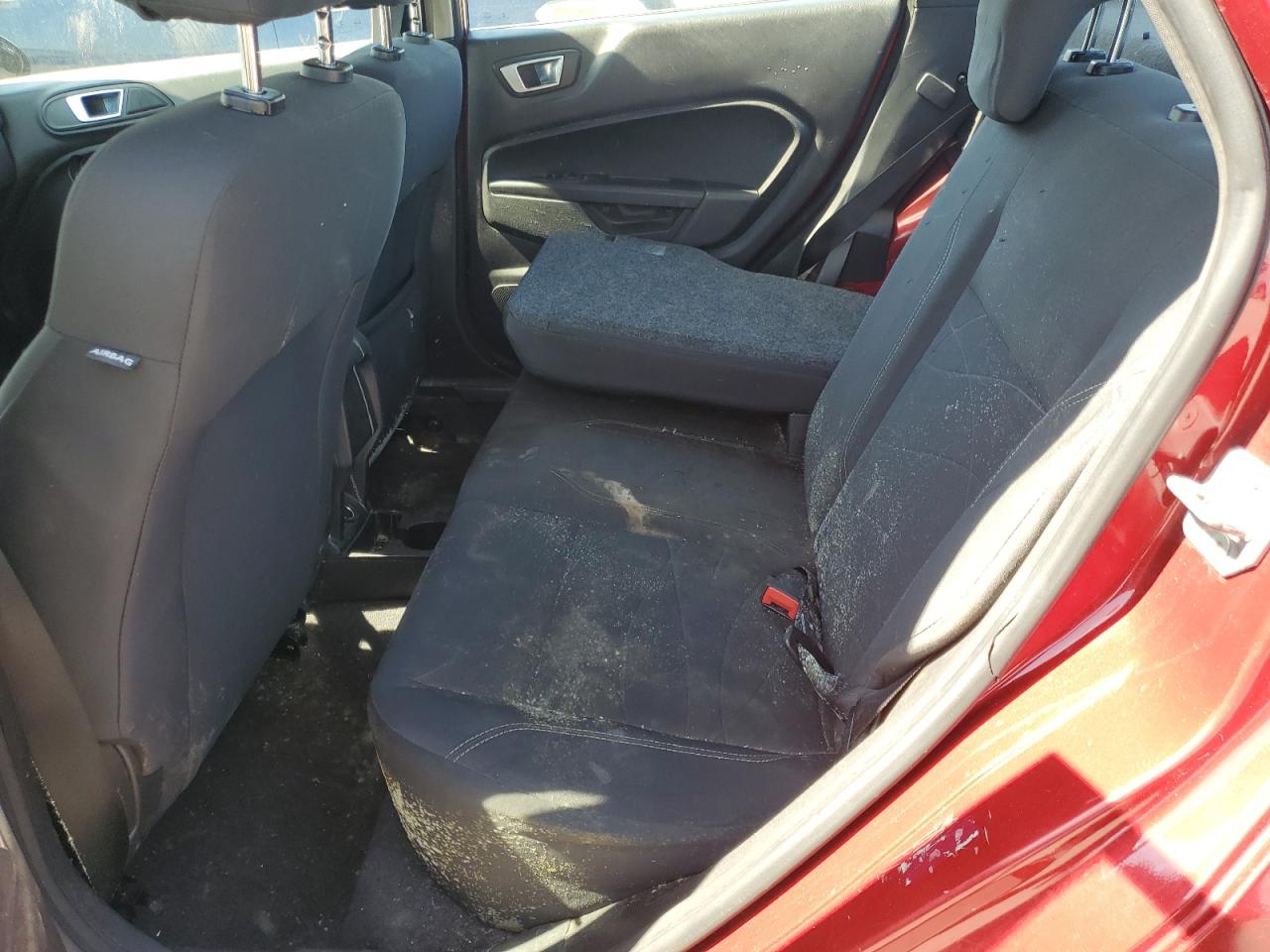 2014 Ford Fiesta - Image 10