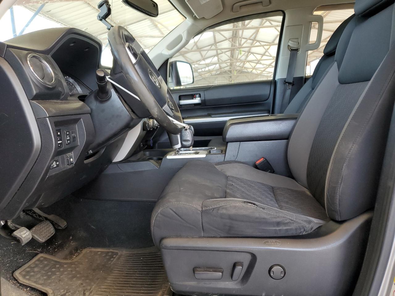 2014 Toyota Tundra - Image 7