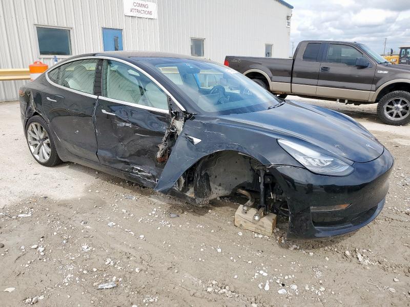  TESLA MODEL 3 2018 Черный