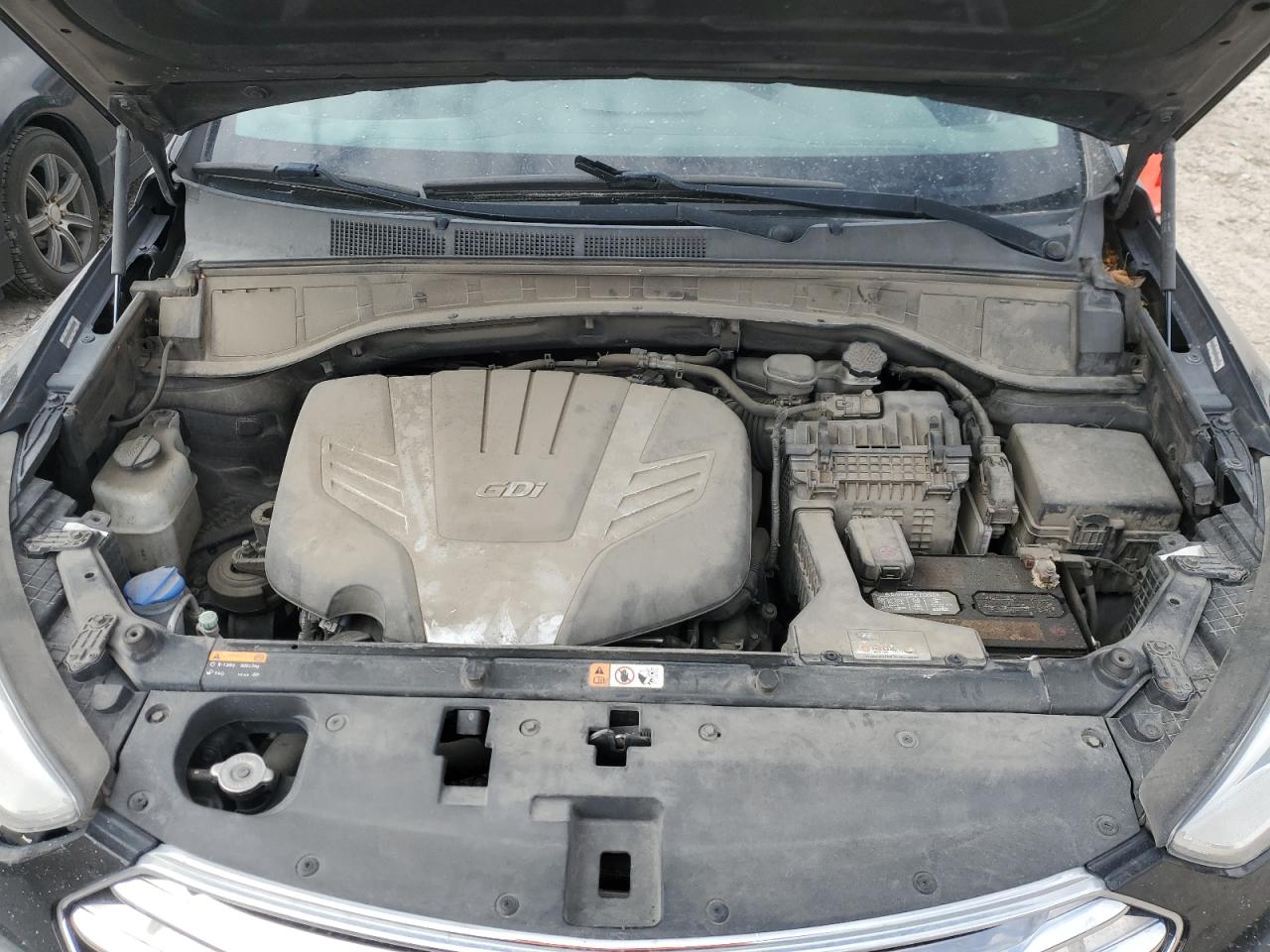 2014 Hyundai Santa Fe - Image 12