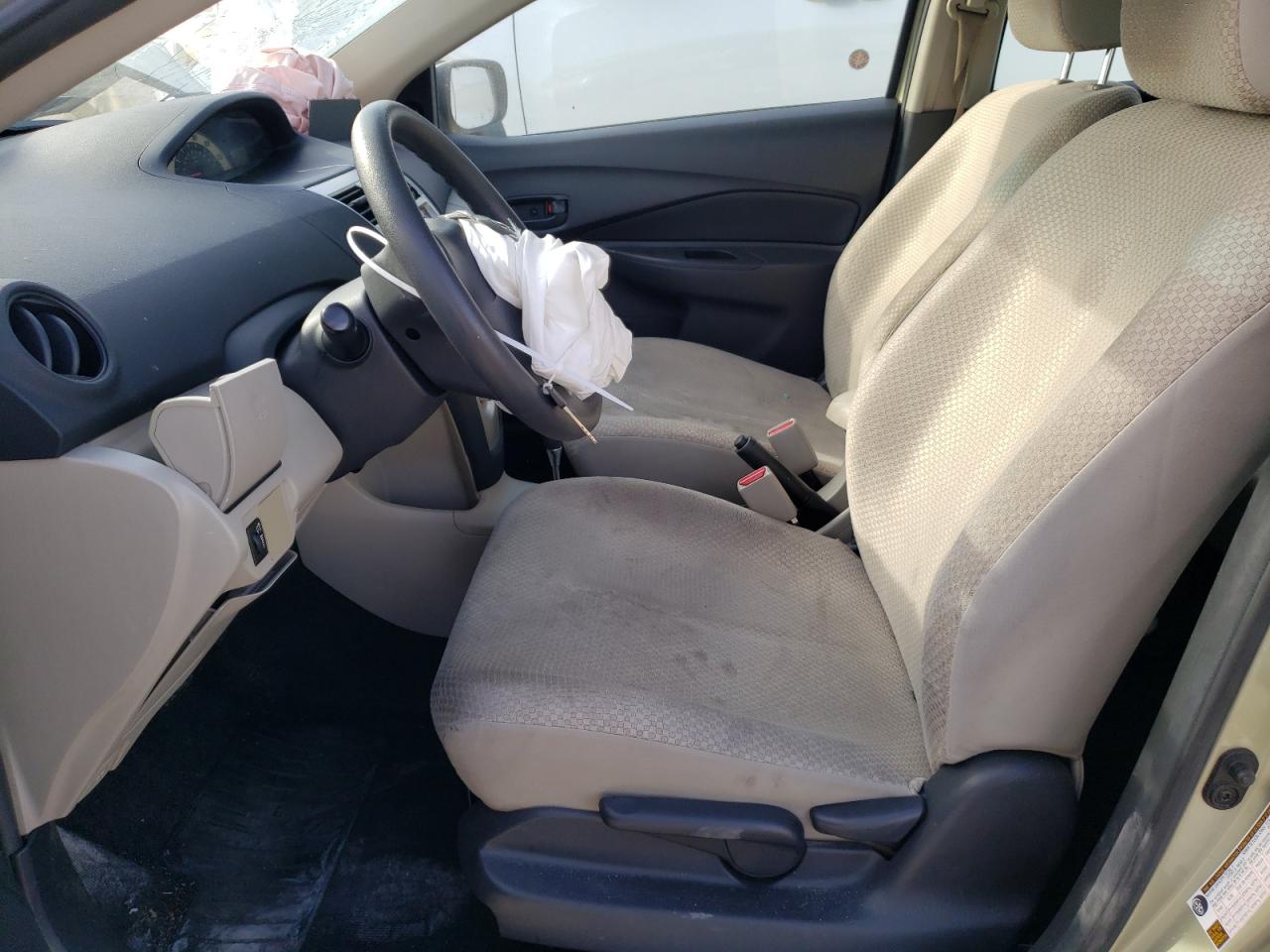 2008 Toyota Yaris VIN: JTDBT923681271260 Lot: 49121355